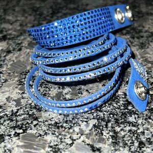 NIB Swarovski Slake Blue Suede Leather Wrap Around Crystal Bracelet